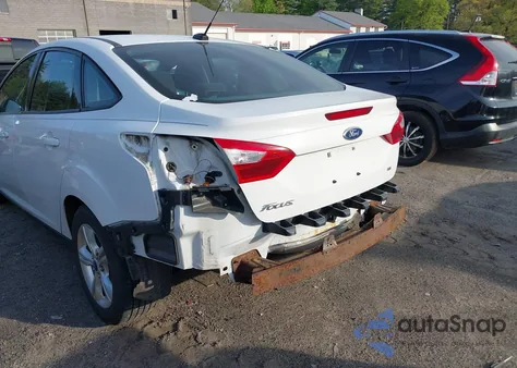 2013 Ford Focus Se z USA, uszkodzony, nr VIN 1FADP3F29DL239824